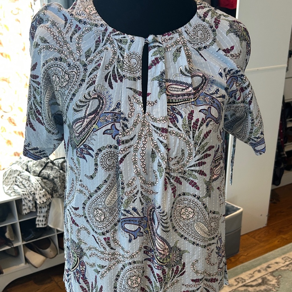 LOFT Light Blue Paisley Short-Sleeve Keyhole Blouse